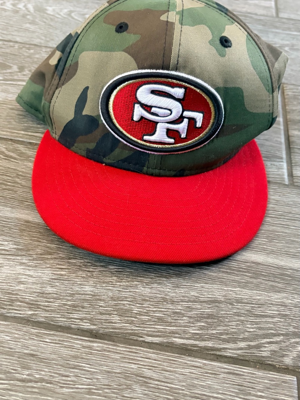 San Francisco 49ers Camo Snapback Hat - Picture 2 of 6